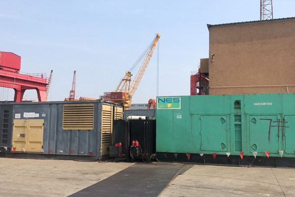 宝丰发电机出租空气滤清器的清洁频率是多少？
